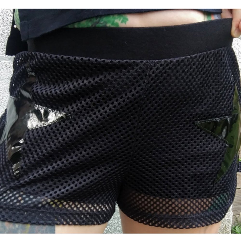 star fishnet tripp nyc shorts